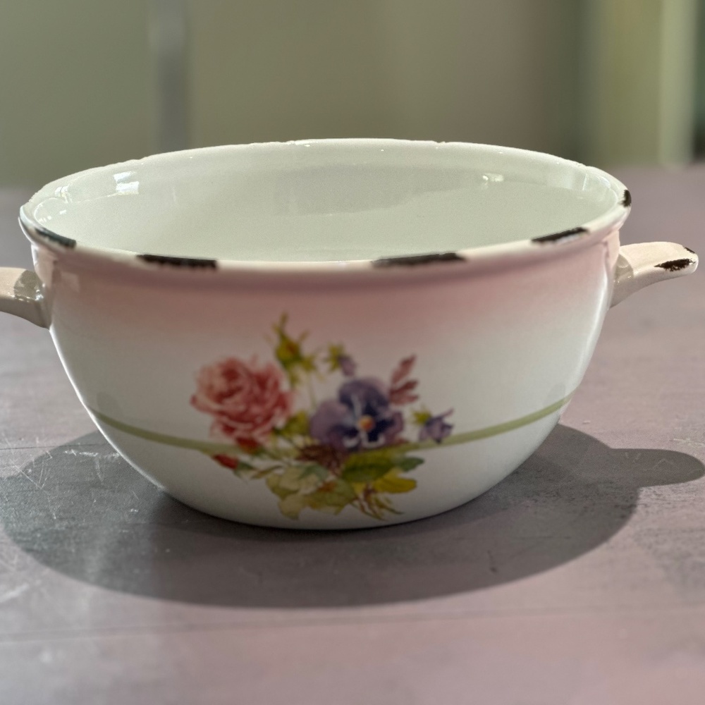 Welcome Home Antique Style Ceramic  Pot